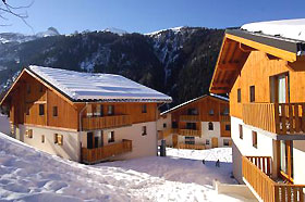 asr_laramoure_aussen.jpg - active sports reisen