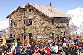 sc_saastal_skigebiet1.jpg - active sports reisen